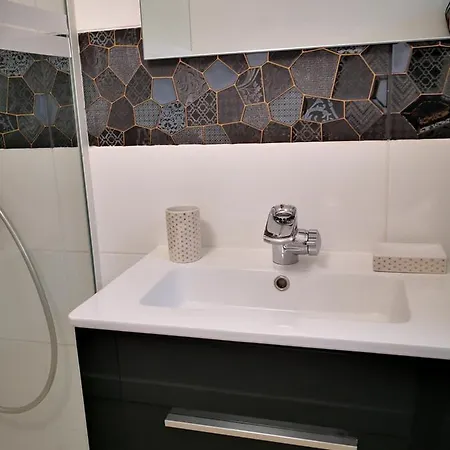 Moderne,face Au Parc. Apartment Aix-les-Bains